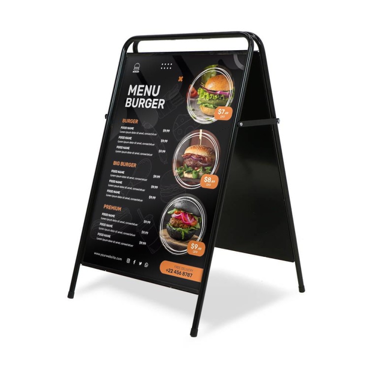 Potykacz reklamowy A1 - czarny stalowy potykacz reklamowy z odchylaną ramą i plecami ze stali