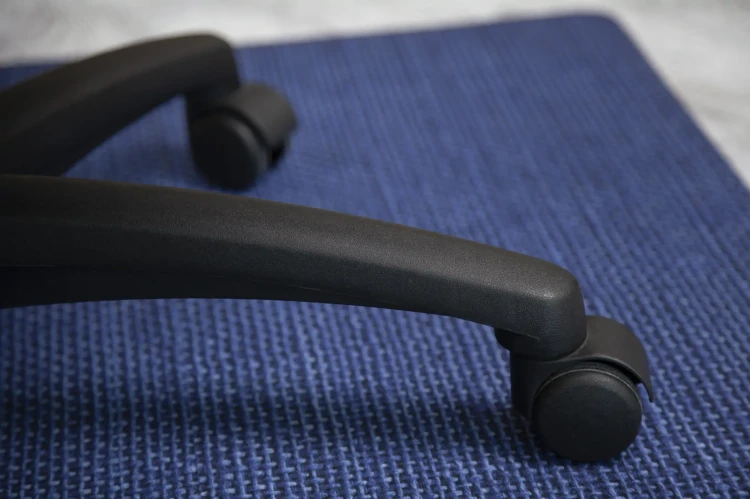 Mata podłogowa ochronna Office Floor Guard - mata ochraniacz podłogowy z logo pod krzesło