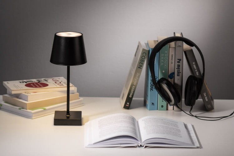 Lampka biurowa VIDIA czarny