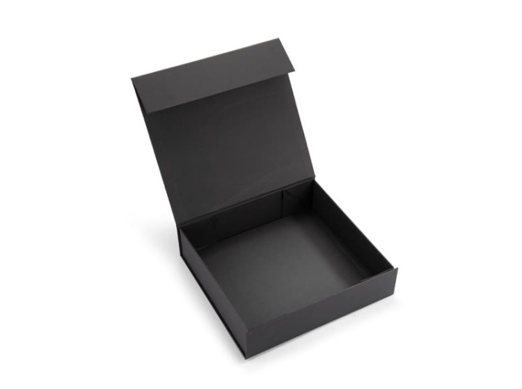 Pudełko prezentowe MAGIC "M" czarny z logo