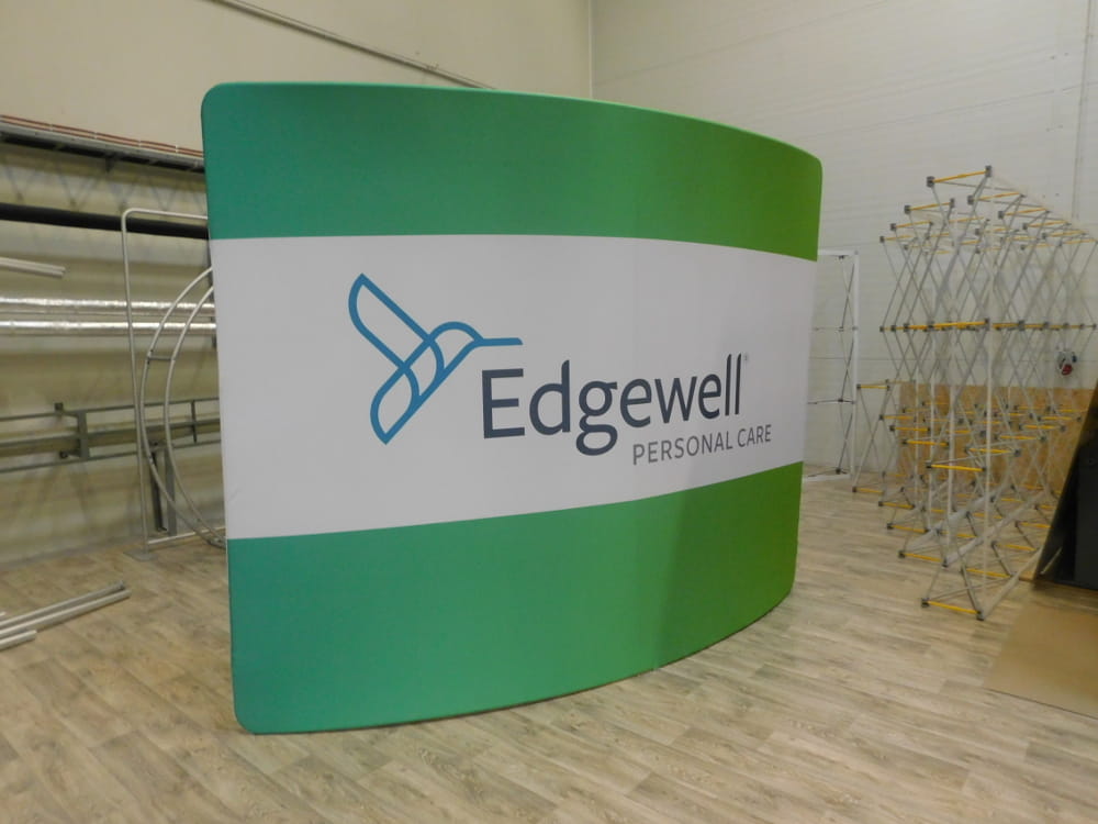 Curved Fabric Banner Stand - Horizontal 300 x 240 cm